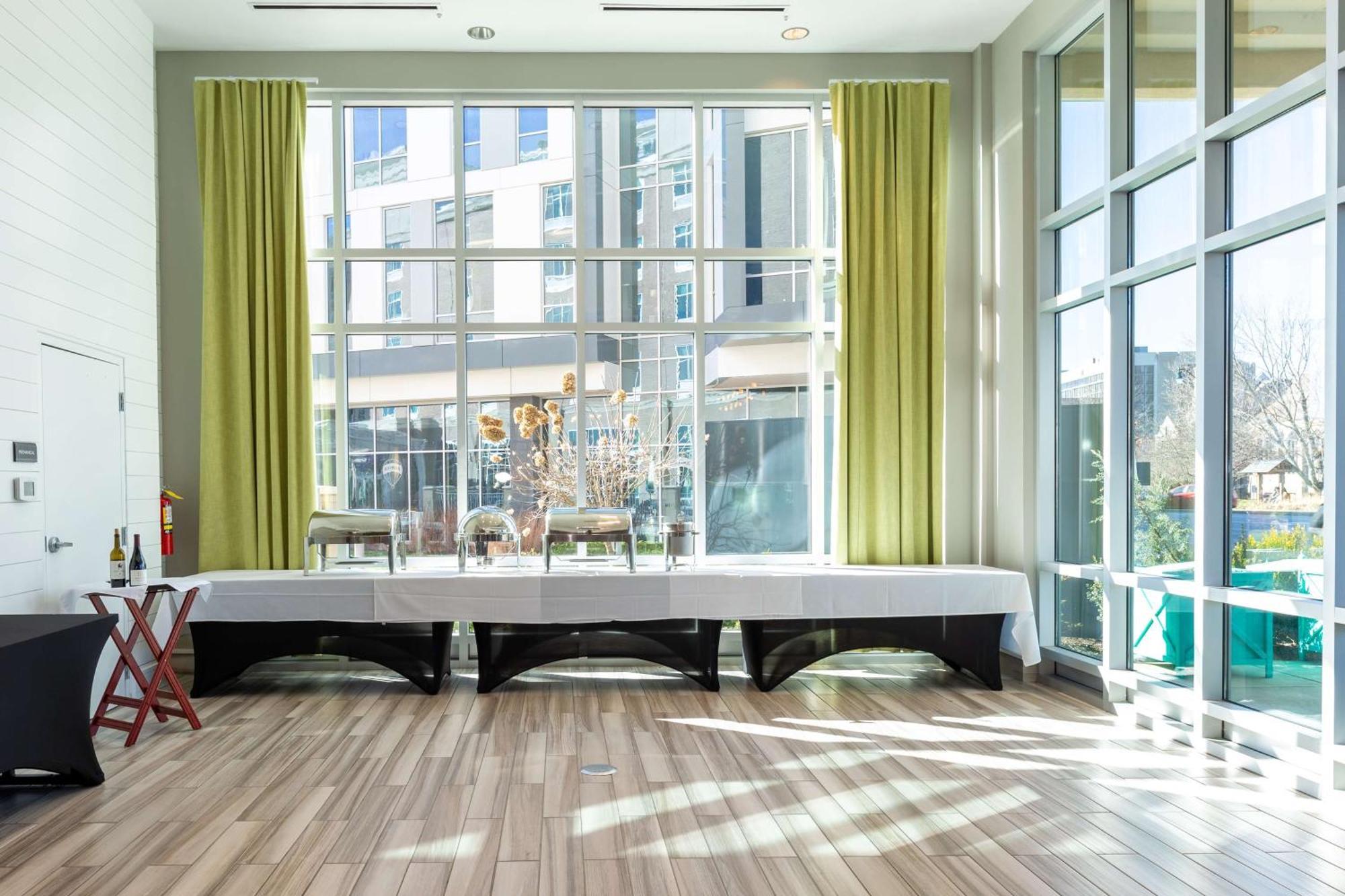 Hilton Garden Inn Asheville Downtown Zewnętrze zdjęcie