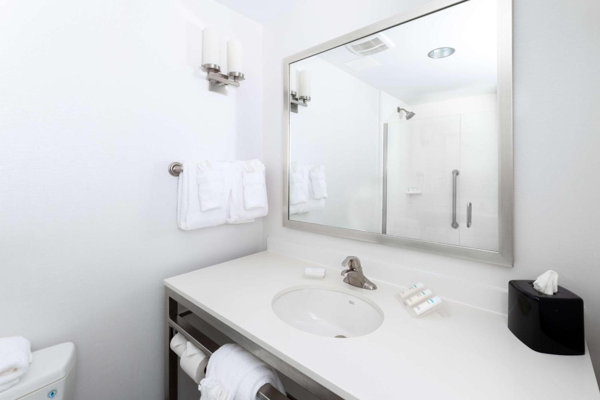 Hilton Garden Inn Asheville Downtown Zewnętrze zdjęcie