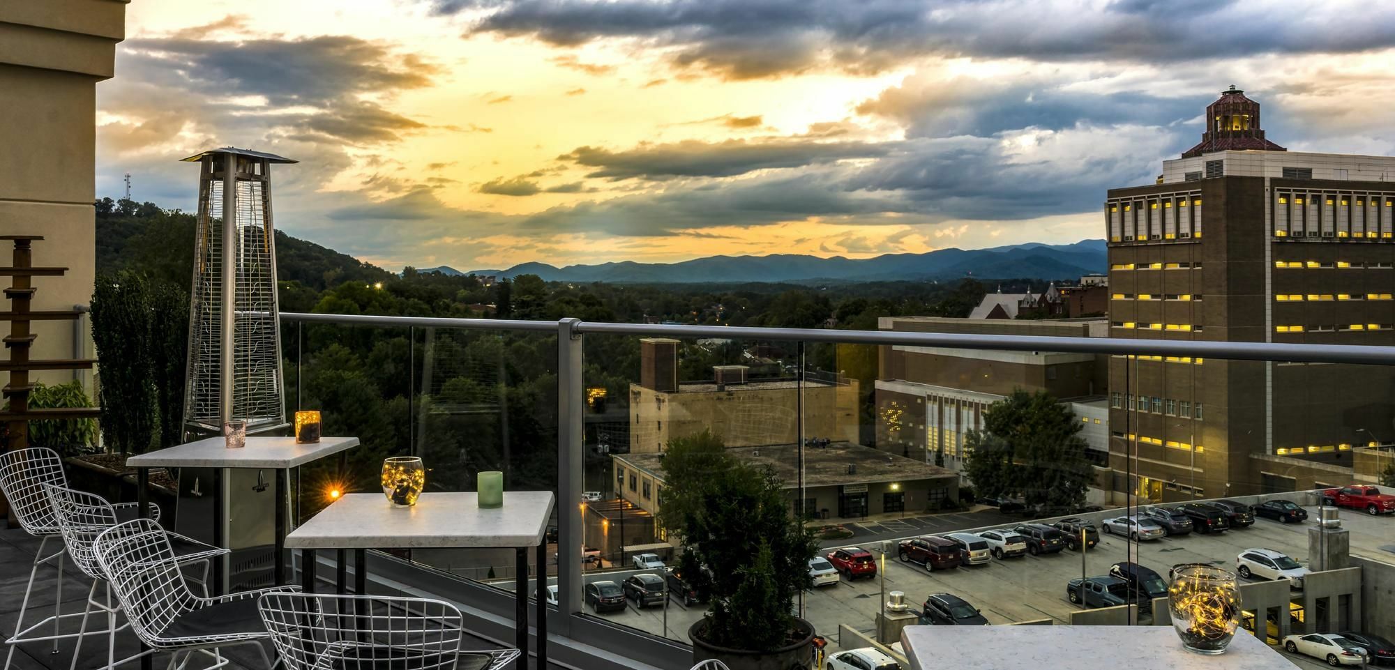 Hilton Garden Inn Asheville Downtown Zewnętrze zdjęcie